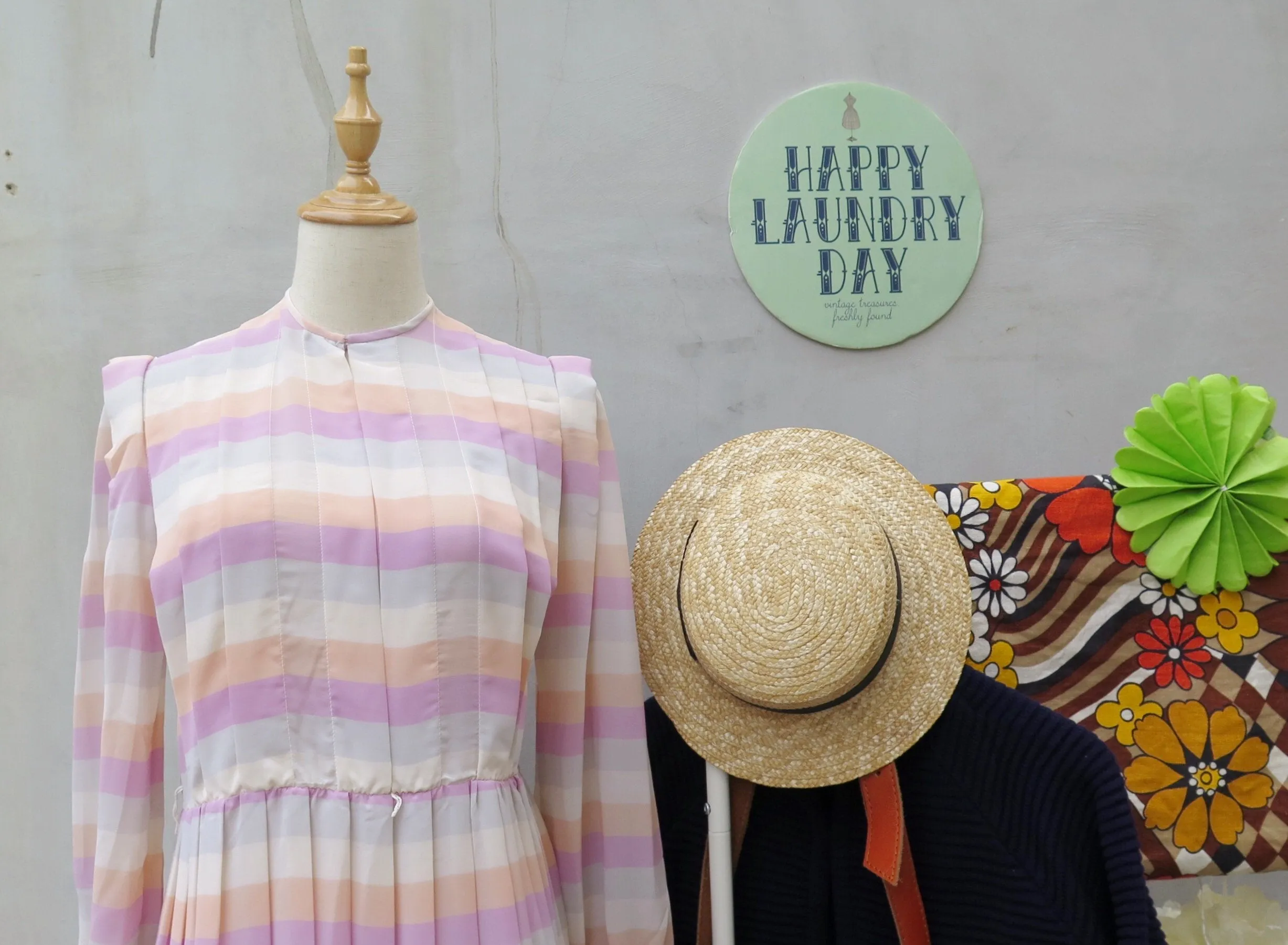 Blair | Vintage 1960s 1970s gorgette chiffon Pleated dress