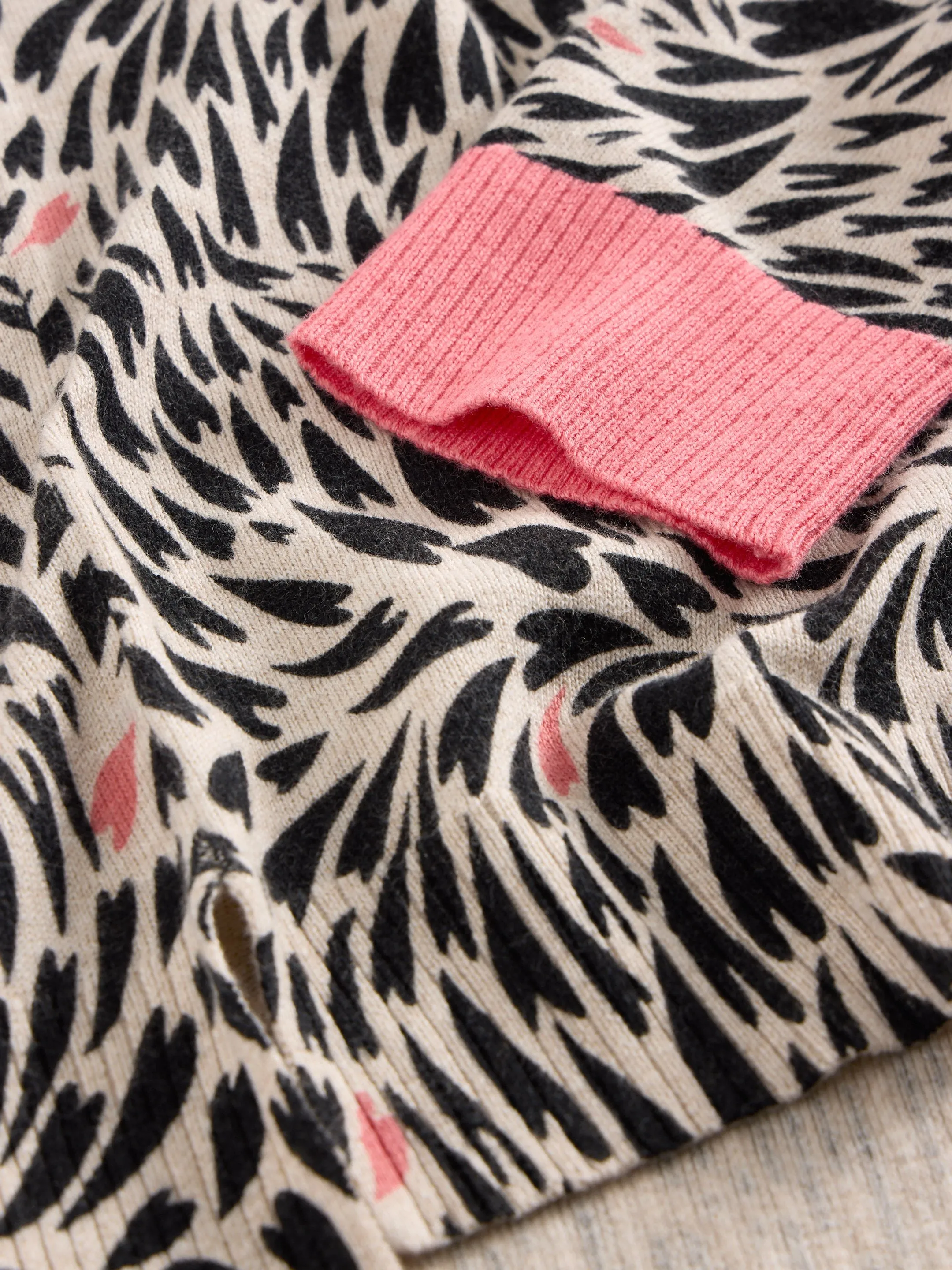 City Leo Heart Jumper