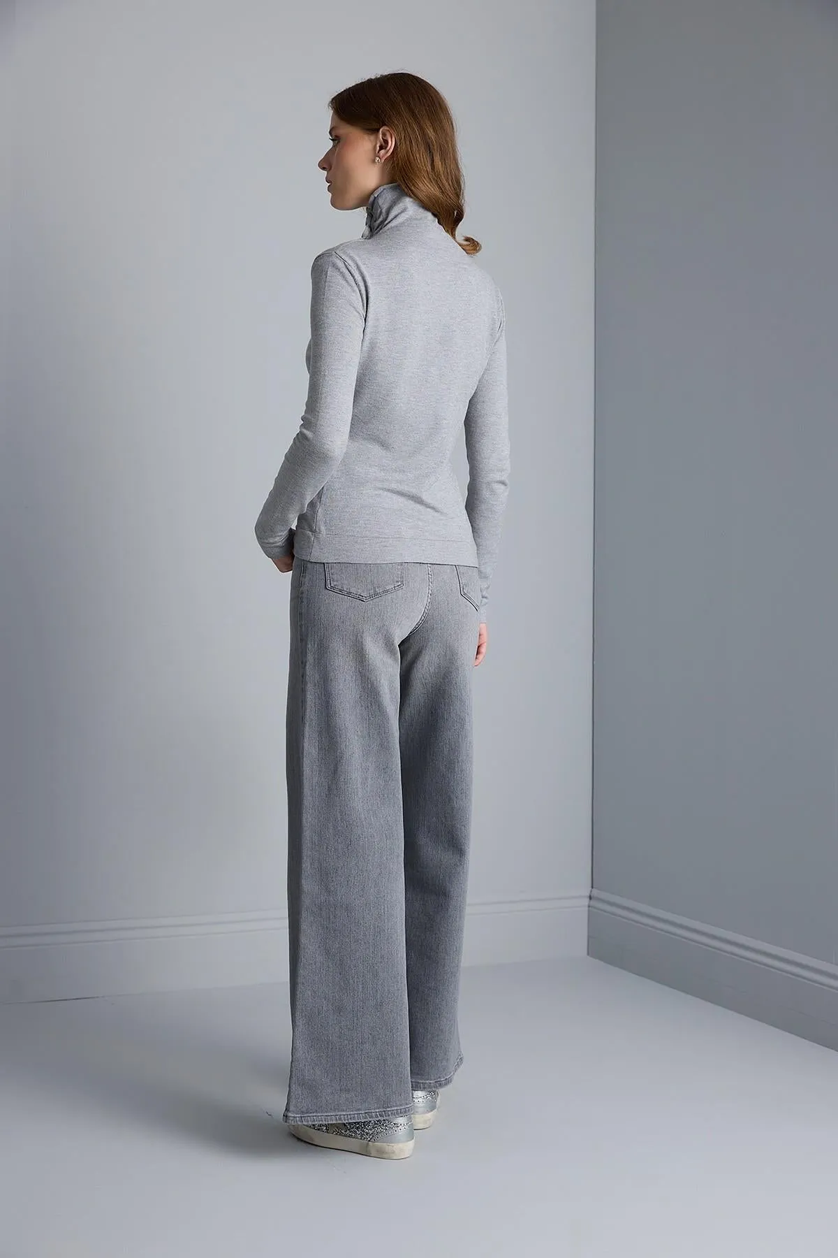 Half Turtleneck Gray  Knitwear Sweater with Rose Detail