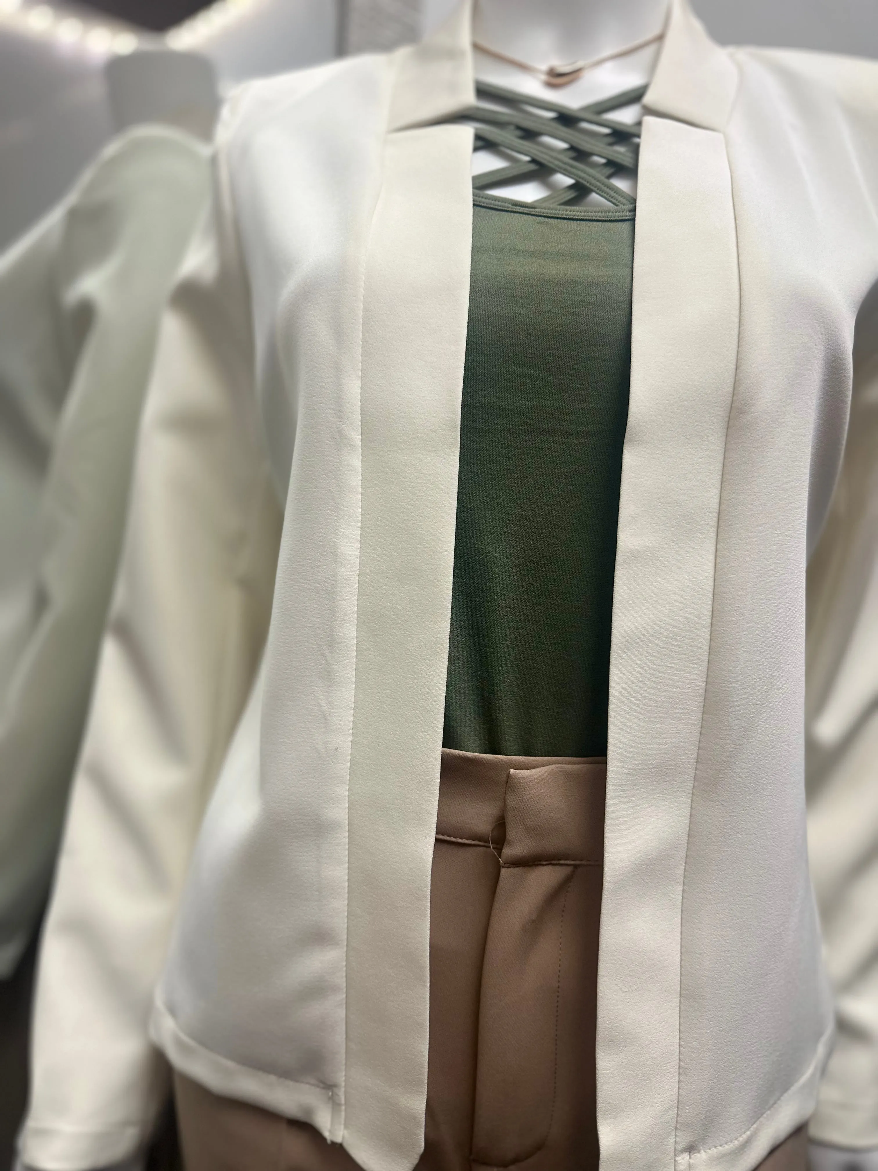 Women Blazer/Ivory-CR2314